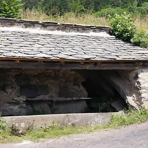 https://chez-nave-au-pied-du-meygal.hotels-rhonealpes.com